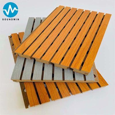Klangabsorbierende Materialien Furnier mit Rillen aus Holz Akustische Wandplatte für Konferenzräume